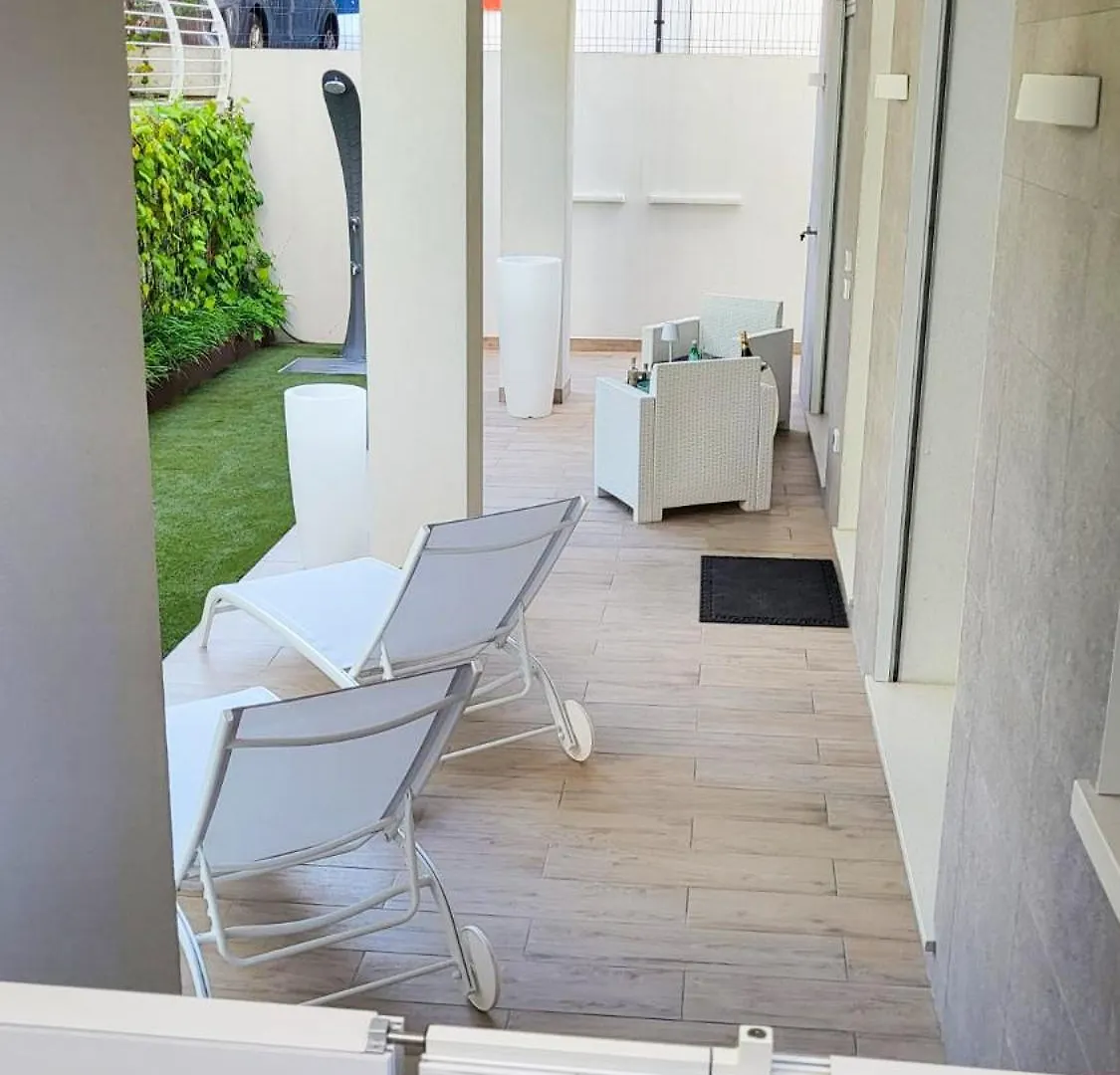 Villa Giorgio - Giardino Privato - A Pochi Passi Dal Mare Lido di Jesolo Apartament